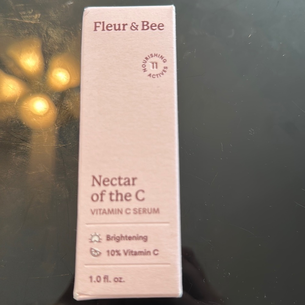 Fleur & Bee nectar of the C vitamin C serum
